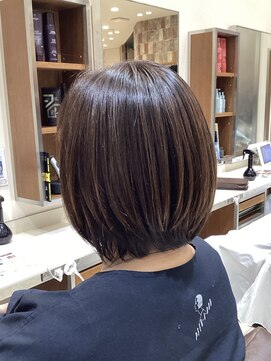 ピークアブー アヴェダ アトレ恵比寿(PEEK-A-BOO AVEDA) 前下がりグラボブベージュブラウン