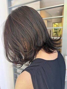 エンテ バイ アンバースデー(ENTE by UNBIRTHDAY) 外ハネスタイル/ニシクボ ミウ