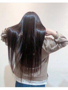 キッカ(CHICCA)の写真/【大人気Aujua取扱店】本物志向の女性の為のトリートメントケア「髪質ダメージレスコース」で艶と潤いを＊