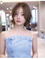 オースティン 調布アミックス(AUSTIN) デザインカラーレイヤーカットウェットヘアオリーブベージュ