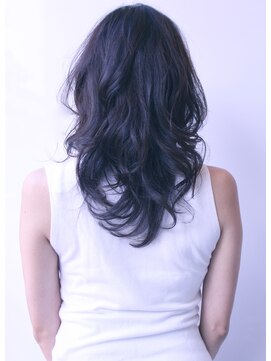 シャカ(SHAKA) 大人鎖骨ミディ☆ひし形シルエット エアリーショート