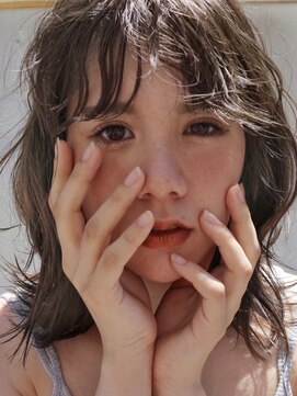 キューズ クラブ(cuz KLUB) 【cuzKLUB】マットベージュ×カジュアルウルフレイヤー