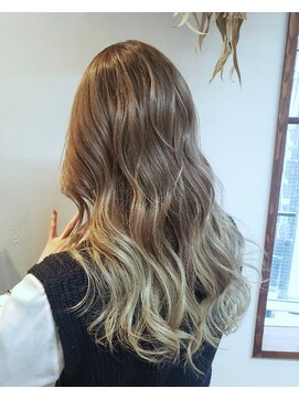 サーティーン(THIRTEEN) 艶◎透明感◎大人のバレイヤージュ♪《30代》