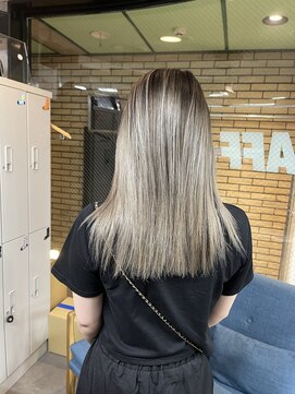 ラフ(LAFF) #バレイヤージュ#グレージュカラー#ボブウルフ#ココアベージュ