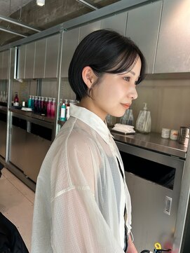 リム(LIM) ブラックショートボブ【神崎ひかり]