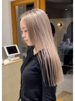 スタン 渋谷(Stam)&nbsp;ミルクティーグレージュハイトーンミディアムロングウルフ30代