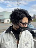 トレンド感溢れるアーティスト風ヘア
