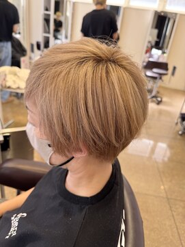 レッド(ReD) 白髪ぼかし/白髪ぼかしハイライト/脱白髪染め/金沢/髪質改善