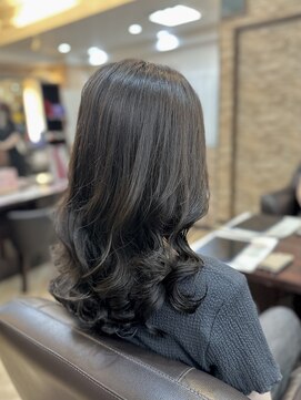キャラ 池袋本店(CHARA) コテ巻き風パーマ後3ヶ月以内にお得なメンテクーポン!【貴也】