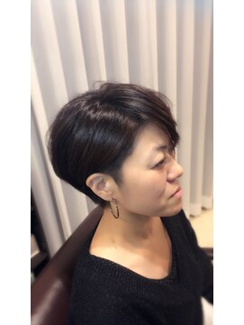 ヘアーアンドエステ ブレ 大人のショート