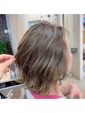 スーペリオル(Superior) ワンメイク×3Dハイライト