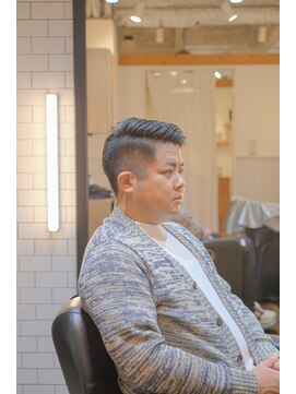 アマミ(AMAMI) シンサイ7．3分けスタイル