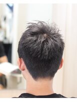 パーマ トゥ カエル(perm.to.caelu)&nbsp;モヒカンに近いおしゃれ短髪