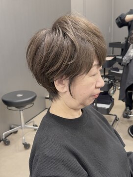 ハルキ ミナト ジャパン オオサカ(HARUKI MINATO japan OSAKA) 30代40代50代小顔似合わせカットくびレイヤーエモージュ大人可愛