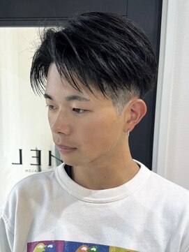 ビビバイベル(BiVi by BHEL) 桑名メンズパーマメンズカットセンターパートメンズマッシュ緩め