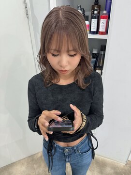 シー ヘアデザイン(see hair design) ミルクティーベージュ/ブリーチ/ダブルカラー/レイヤーカット