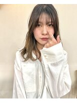 ケリー(KELLY)&nbsp;ミディアム＋ウェーブ＋バレイヤージュ