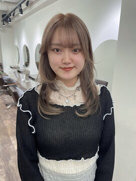 ローライト×レイヤーカット