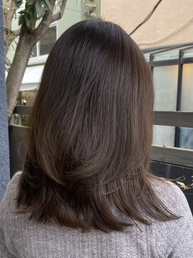 ローカル 四ツ谷(Local) セミロングレイヤー透明感カラー