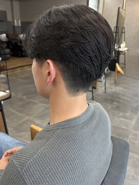 コク 千葉駅西口(COQU) 刈り上げセンターパート/波巻きツイストスパイラル/千葉駅