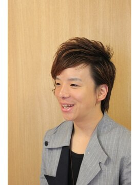 べラミ美容室 アシメモヒカン