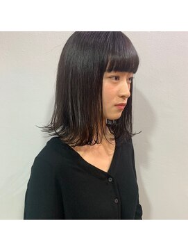 クラン(clan) アッシュカラー 小顔ヘア 大人ボブ