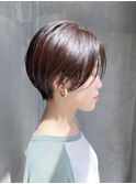 - 長めの前髪の大人なショートヘア - SIDE
