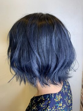 ジウ 上通り(JIU) 大人かわいいゆるふわ無造作グラデーションカラー×ブルー