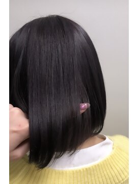 ルイス(L'wis) 色っぽ暗髪♪透け感ダークチェリーカラー【L'wis 乙津】