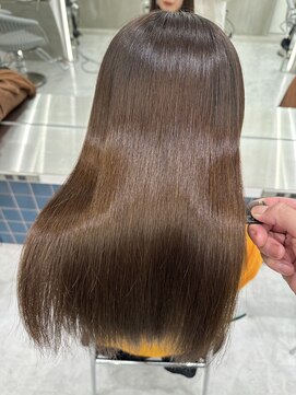 ロンドルーチェ 心斎橋(Lond luce) ダークアッシュ/ミディアムレイヤーカット［髪質改善/縮毛矯正］