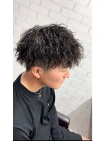 アイズ 渋沢(AIZU)&nbsp;波巻きパーマツイストスパイラルパーマメンズカラーメンズカット