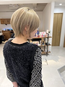 ネイロ 錦糸町(NeiRo) 魅力倍増カールセミディシアーカラーダークアッシュショートヘア