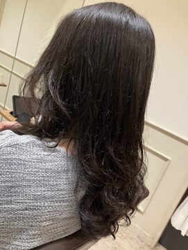 グリフィカ(griFFica) griFFica コテ巻き風パーマ　クセある方にも