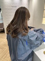 白髪率40%のお客様　ハイライト入れて明るいブラウンに　50代