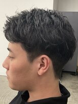 フイ 新宿3丁目(Hui)&nbsp;フェザーパーマ/グレーブルーカラー/刈り上げショートパンク