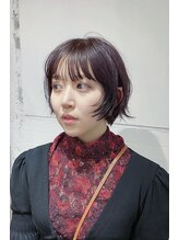 カフカ(CAFCA) 顔まわりに動きが出るレイヤーマッシュショート