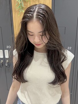 ビューシンサイバシ(VIEW SHINSAIBASHI) 大人可愛いレイヤーカットくびれヘア透明感20代30代