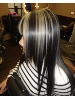 ボリューム(VOLUME) 原宿/ホワイトメッシュ/ハイコントラスト/ロング