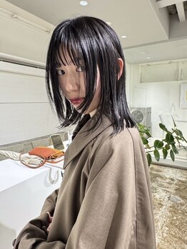 エト(eto)の写真/質感からデザインを創り出す。地毛のような柔らかな曲線と圧倒的な艶で、360度美しい最旬のフォルムへ。