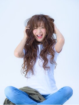 アーシャム(Arsham) ふんわりミルクティーカラー☆