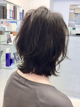 ミッテル(mittell) ミディアムヘア毛先パーマことりベージュ黒髪ウォーターフォール