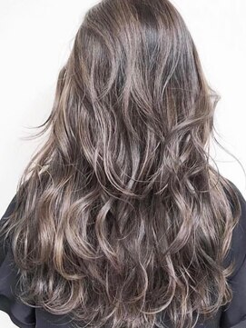 ケアリー 武蔵小杉(Carelly) 前髪かき上げイメチェンイヤリングカラーラベンダーカラーくびれ