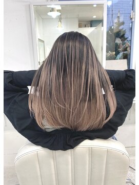 ベニス(VENICE) コントラスト×ベージュ