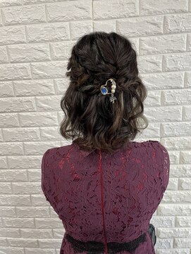 アメジスト(amethyst) 結婚式・二次会☆ハーフアップ/10代/20代/30代/40代