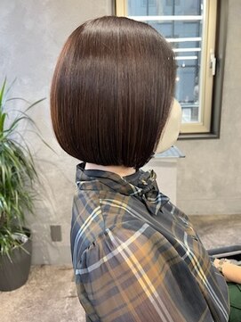 アイユー(ii+U) 丸みボブ　チョコレートカラー　透明感　艶髪　髪質改善