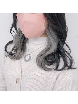 サイ アオヤマ(sai AOYAMA) インナーカラーホワイト大人可愛いイヤリングカラー