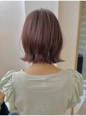 ピンクブラウン/外ハネ切りっぱなしボブ
