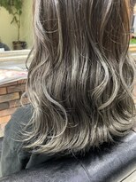 オフザリップヘアー(off the Lip hair) グラデーションカラー☆