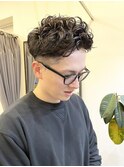 ワイルドアップバングスキンフェードアイロンパーマ爽やか