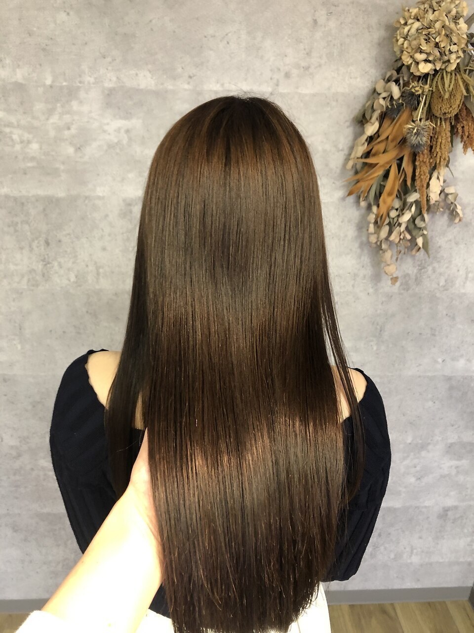 縮毛矯正ケアルーガ＋似合わせカット￥33000→ ￥22000